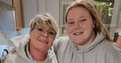 Daughter who 'doesn't know when she's full' loses 6st after mum's cancer diagnosis - www.msn.com - city Clifton