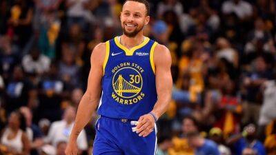 Stephen Curry Graduates From Davidson College 13 Years After Leaving for the NBA - www.etonline.com - North Carolina - county Curry