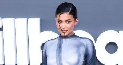 Kylie Jenner's super glam driver's license picture has social media buzzing - www.wonderwall.com - Los Angeles - Los Angeles - Las Vegas
