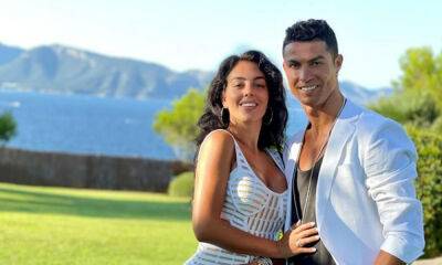 Cristiano Ronaldo sparks huge fan reaction with latest family photo - hellomagazine.com - Italy - Manchester