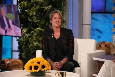Keith Urban Sings ‘Blue Ain’t Your Color’ For Ellen In Final Appearance On Her Show - etcanada.com - Australia - Nashville