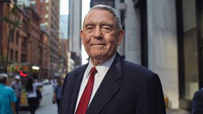 Dan Rather Receives Peabody Career Achievement Award From Dolly Parton - variety.com - USA - Russia - Vietnam