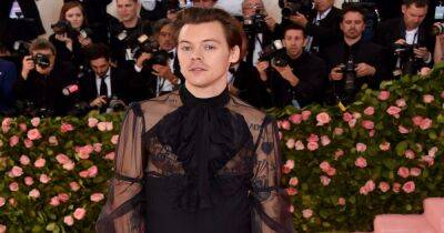 Harry Styles spills surprising tour secrets from no drinking to strict bed time - www.ok.co.uk