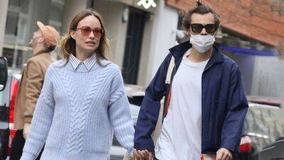 How Harry Styles and Olivia Wilde Are Making Their Relationship Work Amid Hectic Schedules - www.etonline.com