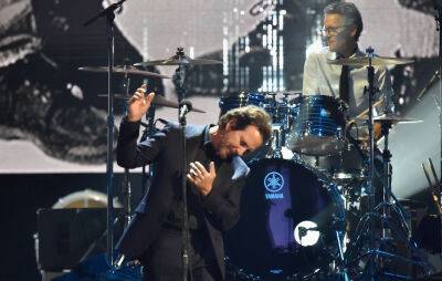 Pearl Jam joined on-stage by founding drummer Dave Krusen for the first time in 31 years - www.nme.com - California - Seattle - county Fresno