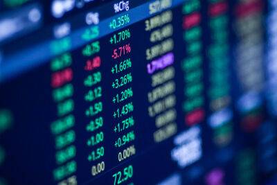 Stocks Sink As Market Woes Hit Showbiz Shares; S&P Falls Most Since June 2020 & Dow Sheds 1,100 Points - deadline.com - Ukraine - Russia - county Jerome