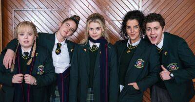 Fans left 'floored' and 'broken' by the emotional Derry Girls finale - www.ok.co.uk - Ireland - county Clinton