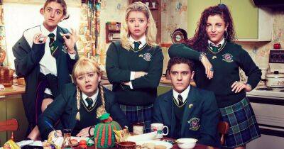 Derry Girls finale hailed for 'iconic' cameo as Channel 4 hit bows out - www.ok.co.uk - New York - USA - Ireland - county Clinton