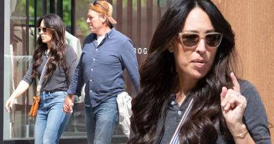 Chip and Joanna Gaines hold hands in rare sighting as they enjoy NYC - www.msn.com - county Anderson - county Cooper