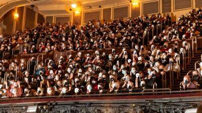 Broadway Extends Audience Mask Mandate Through June - deadline.com - New York - parish St. Martin - Beyond