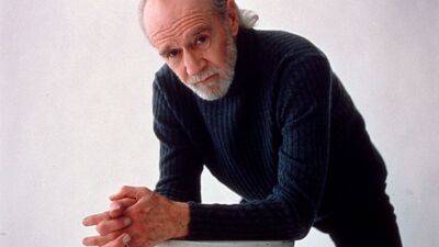 George Carlin's comedic journey takes the stage in HBO doc - abcnews.go.com - New York - USA - Las Vegas - city Greenwich