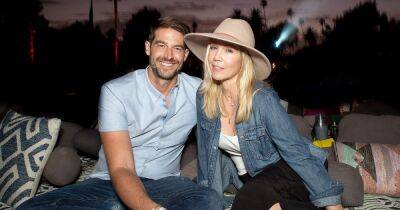Jennie Garth Says Relationship With Husband Dave Abrams Is a ‘Journey’ of ‘Personal Growth for Each of Us’ After 7 Years - www.usmagazine.com - county Clark - Illinois