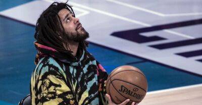 J. Cole joins Canadian basketball team - www.thefader.com - county Canadian