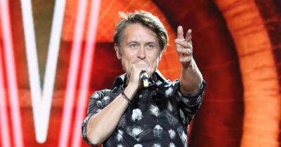 Mark Owen's new album features daughters on vocals - www.msn.com - county Isle Of Wight