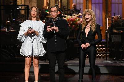 Natasha Lyonne Impersonated By Ex Fred Armisen, Maya Rudolph During ‘Saturday Night Live’ Monologue - etcanada.com - New York - Russia
