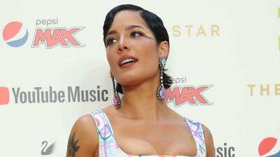 Halsey Says Record Label 'Won't Let Me' Release New Song Unless they Can 'Fake a Viral Moment' - www.etonline.com