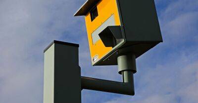 Drivers could be jailed or fined £1,000 for sharing speed camera spots on social media - www.dailyrecord.co.uk - Scotland
