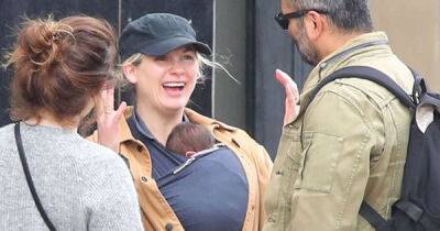 Doctor Who's Jodie Whittaker gives birth as she cuddles newborn baby during London outing - www.msn.com - Britain - USA - city Tucson