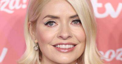 Holly Willoughby's punishing TV schedule - www.manchestereveningnews.co.uk - Britain - city White
