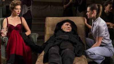 Cannes Review: David Cronenberg’s ‘Crimes Of The Future’ - deadline.com - Greece