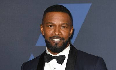 Jamie Foxx Spotted Making Out with Mystery Woman on a Yacht - www.justjared.com - France