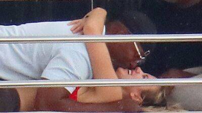 Jamie Foxx Packs on the PDA With Mystery Woman in French Riviera - www.etonline.com - France