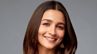 Alia Bhatt’s ‘Darlings,’ Produced by Shah Rukh Khan’s Red Chillies Entertainment, Boarded by Netflix - variety.com - India - city Mumbai