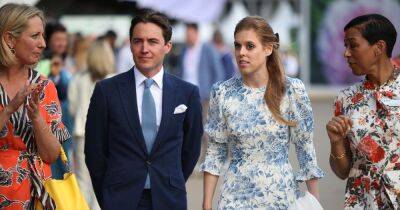 Princess Beatrice is an English rose in florals with hubby for Chelsea Flower Show - www.ok.co.uk - Britain - county Prince Edward