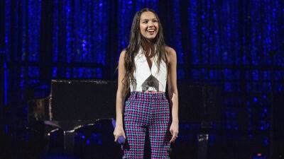 Olivia Rodrigo Brings Out Alanis Morissette for ‘You Oughta Know’ at L.A.’s Greek Theatre - variety.com - Texas - Greece - Los Angeles, Greece - county Uvalde