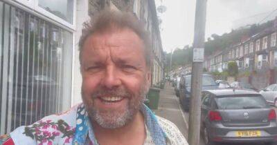 Homes Under The Hammers' Martin Roberts fights tears as he returns to work after near-death scare - www.ok.co.uk