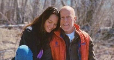 Bruce Willis appears in family video in rare appearance since aphasia diagnosis - www.ok.co.uk