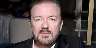 Ricky Gervais Defends 'Taboo' Jokes After Facing Backlash for Netflix Special - www.justjared.com