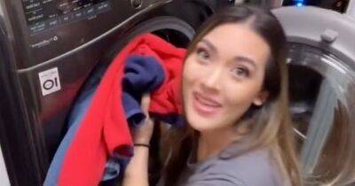 'Mum-fluencer' shares 'lazy' laundry hack for wrinkled clothes as internet left divided - www.dailyrecord.co.uk