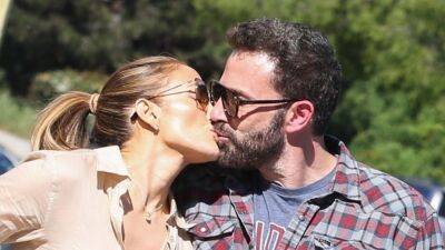 Jennifer Lopez and Ben Affleck 'Want to Get Married Soon,' Source Says - www.etonline.com