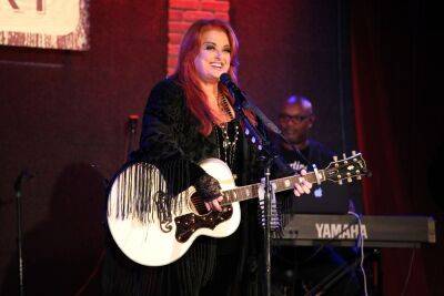 Wynonna Judd Keeps Promise To Continue Singing After Mom Naomi’s Death With New Song ‘Other Side’ - etcanada.com