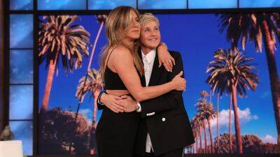 Jennifer Aniston Gives Ellen DeGeneres Send-Off Gift That Harkens Back to Her First Appearance - thewrap.com