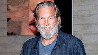 Jeff Bridges Reveals He Was 'Pretty Close to Dying' While Fighting COVID-19 Amid Cancer Battle - www.etonline.com