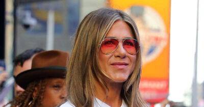Jennifer Aniston joked about her divorce from Brad Pitt on the last ever episode of The Ellen DeGeneres Show - www.msn.com - Hollywood