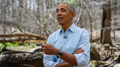 Barack Obama Reconnects With Jacob Philadelphia 13 Years After 'Hair Like Mine' Photo - www.etonline.com - Uganda