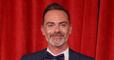 Soap star Daniel Brocklebank 'goes to bed early' to 'save on electricity amid cost of living crisis' - www.ok.co.uk