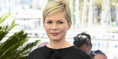 Pregnant Michelle Williams Attends the Photo Call for 'Showing Up' at Cannes 2022 - www.justjared.com - France