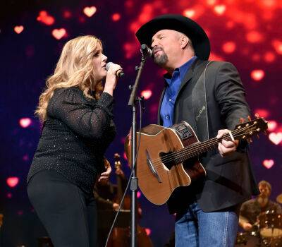Garth Brooks Surprises Crowd With Two Trisha Yearwood Duets, The Couple Covers Lady Gaga’s ‘Shallow’ And ‘She’s In Love With A Boy’ - etcanada.com - state Louisiana - county Bradley - state Maine - county Love