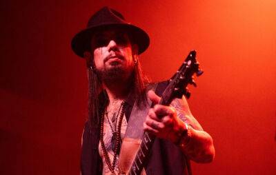 Dave Navarro has been sick with long COVID since December - www.nme.com - Florida