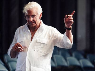 Bradley Cooper Is Leonard Bernstein In ‘Maestro’ First Look Photos - etcanada.com - Hollywood