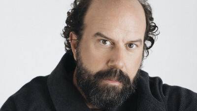 ‘Stranger Things’ Star Brett Gelman Reunites With ‘Fleabag’ Producers for Showtime, Channel 4 Comedy ‘Entitled’ - variety.com - Britain - USA - Manchester - Israel