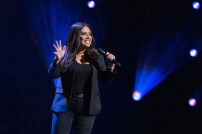 Cristela Alonzo Sets Second Netflix Comedy Special ‘Middle Classy’ - deadline.com - USA