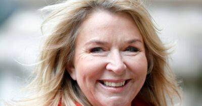 Fern Britton finding life after Phil Vickery split 'difficult': 'It takes a while' - www.ok.co.uk - county Cook