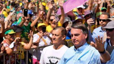 DiCaprio, Ruffalo urge Brazilians to vote, irking Bolsonaro - abcnews.go.com - Brazil - New York - Montenegro