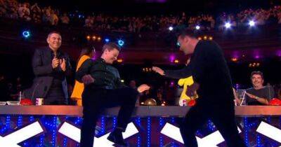 Ant and Dec hit Golden Buzzer for 'epic' magician and fans are speechless - www.ok.co.uk - Britain