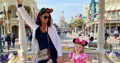 Inside Amy Childs' daughter Polly's 5th birthday party and Disneyland getaway - www.ok.co.uk